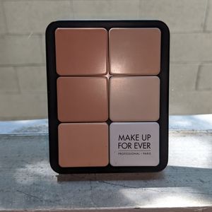 Make Up For Ever Ultra HD Foundation Palette